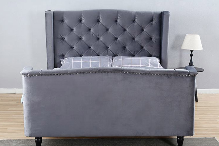 1399 Velvet Fabric Wingback Button -pehmustettu sänky