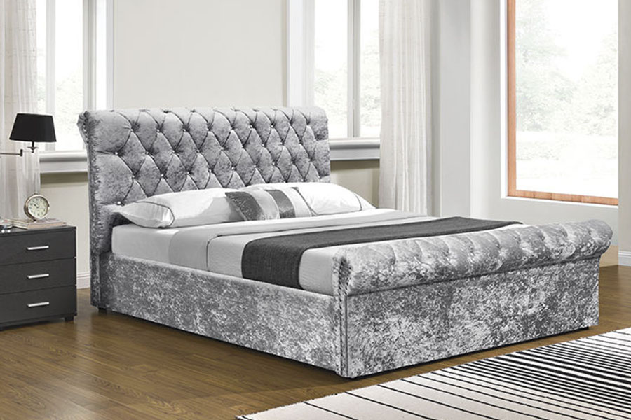 1153G Chesterfield Crushed Velvet Crystal Ottoman Säilytyssänky