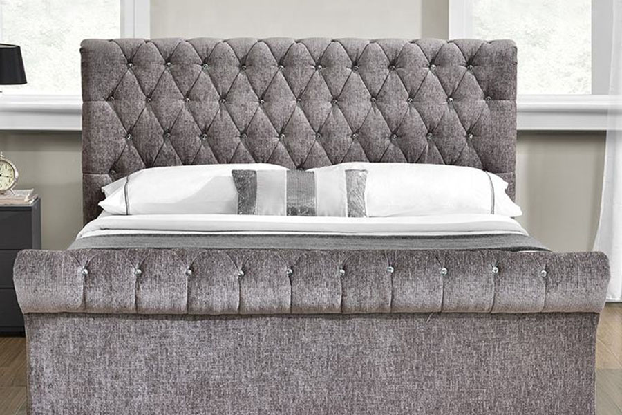 1153G Chesterfield Crushed Velvet Crystal Ottoman Säilytyssänky